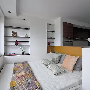 Cozy And Bright-city Center-zgod13 , Warszawa Polska